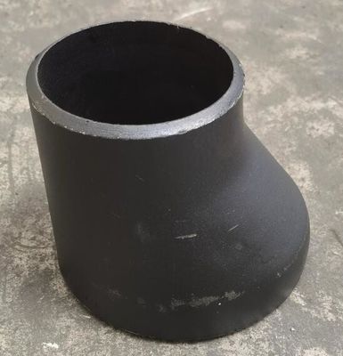 ISO PED ASME B16.9の詐欺ECC鋼管の減力剤SCH40 A234 WPBの黒のペンキ