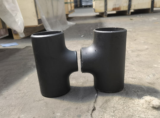 ANSI B16.9 ASTM A234WPBの炭素鋼の管のティーの黒