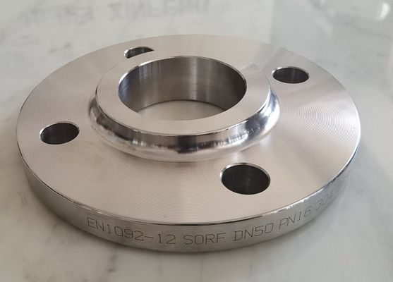 通された炭素鋼ステンレス製BS4504 PN10のフランジWNそうDN10へのDN1600
