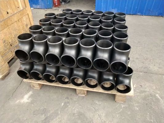 A105N WP316L WP304の黒はティーのバットの減少を溶接した継ぎ目が無い管付属品のティーを溶接した